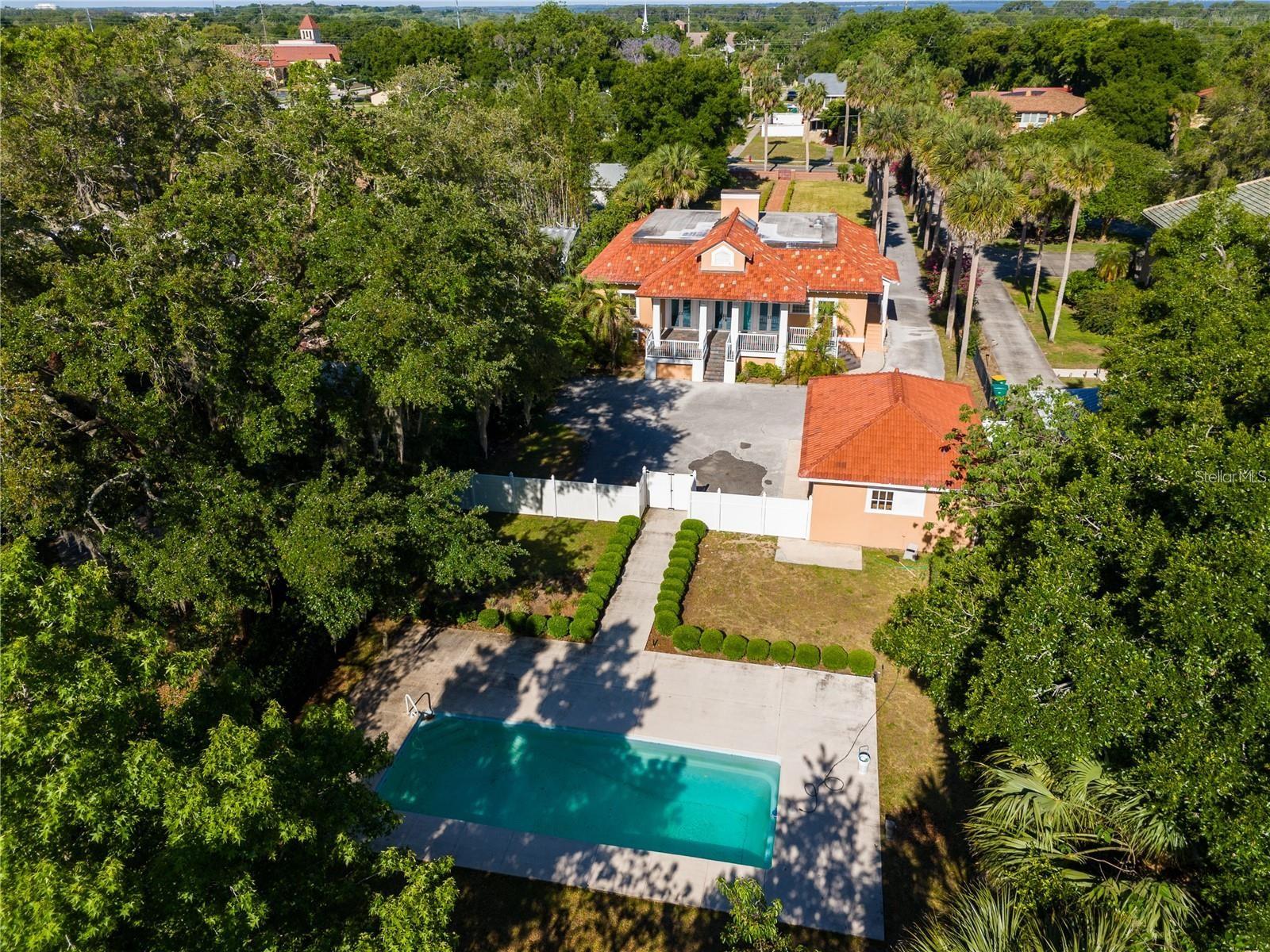 533 S CENTER ST, EUSTIS, FL, 32726