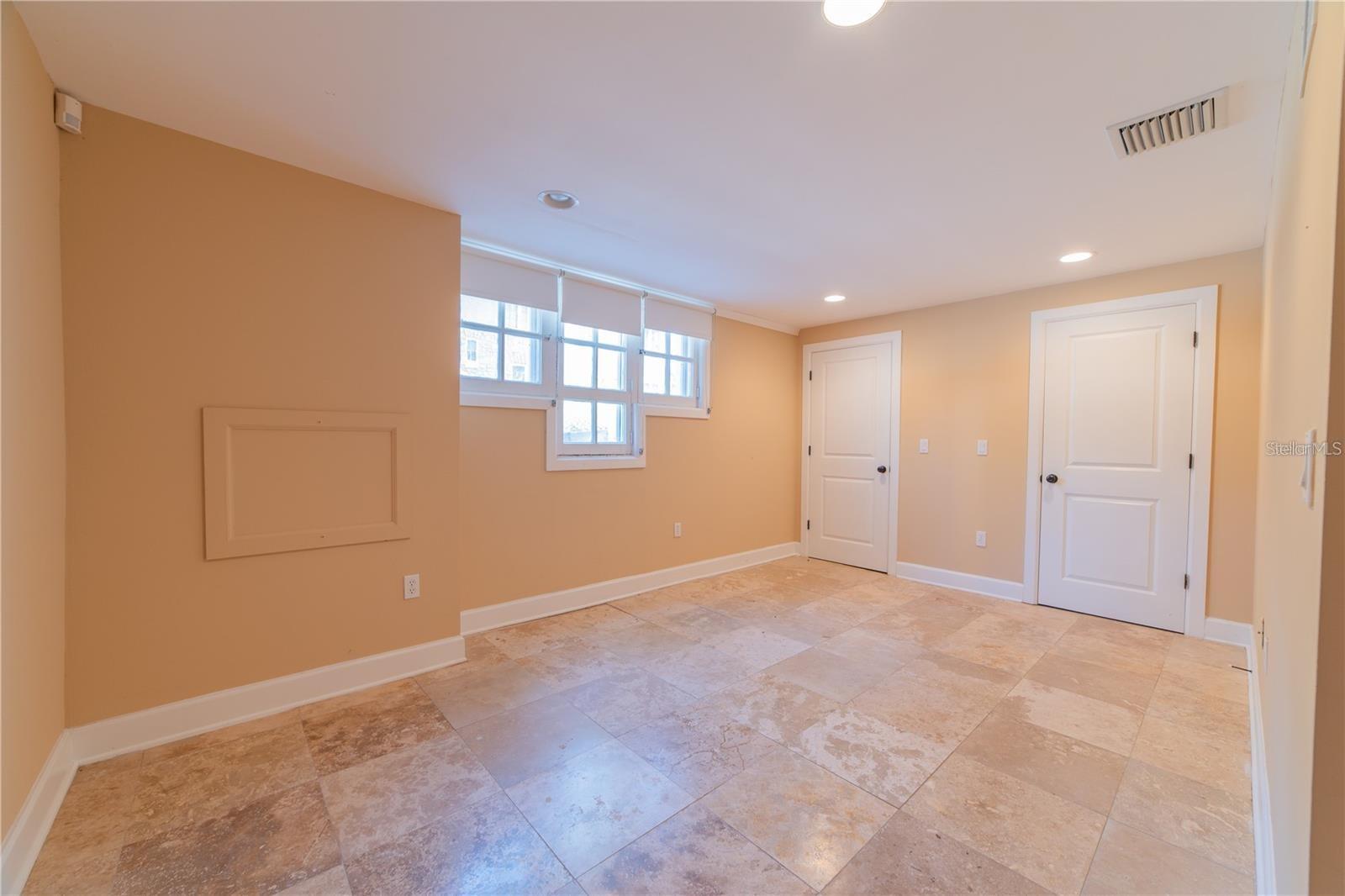 533 S CENTER ST, EUSTIS, FL, 32726