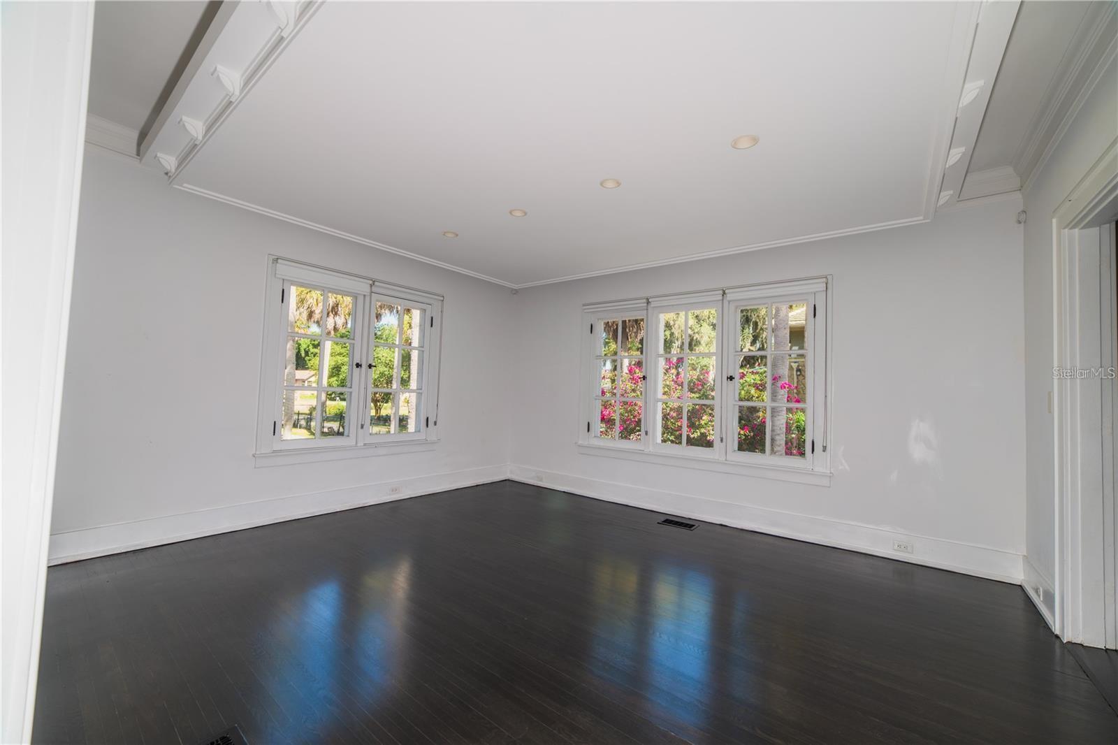 533 S CENTER ST, EUSTIS, FL, 32726