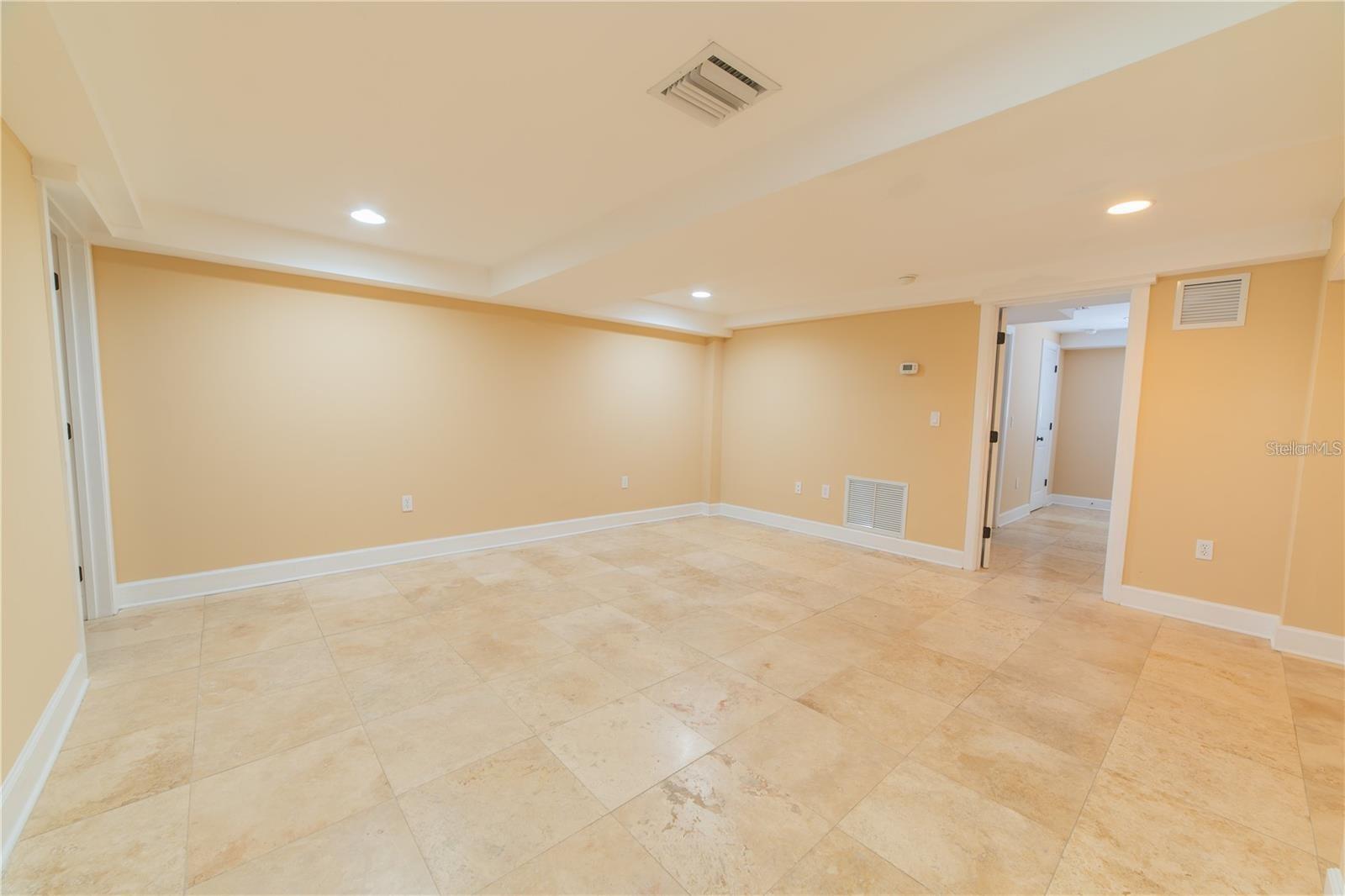 533 S CENTER ST, EUSTIS, FL, 32726