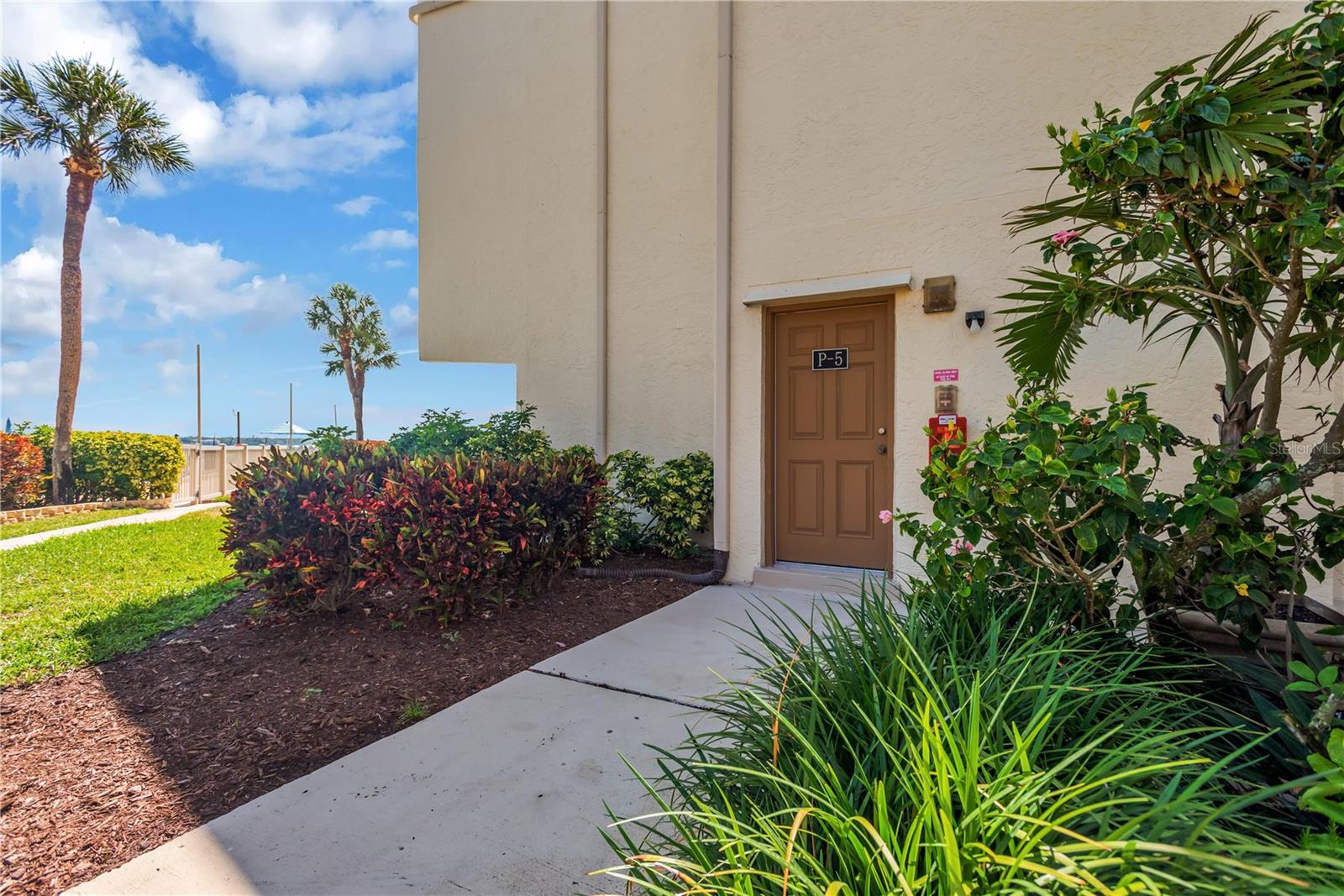 7520 SUNSHINE SKYWAY LN S #P5, ST PETERSBURG, FL, 33711