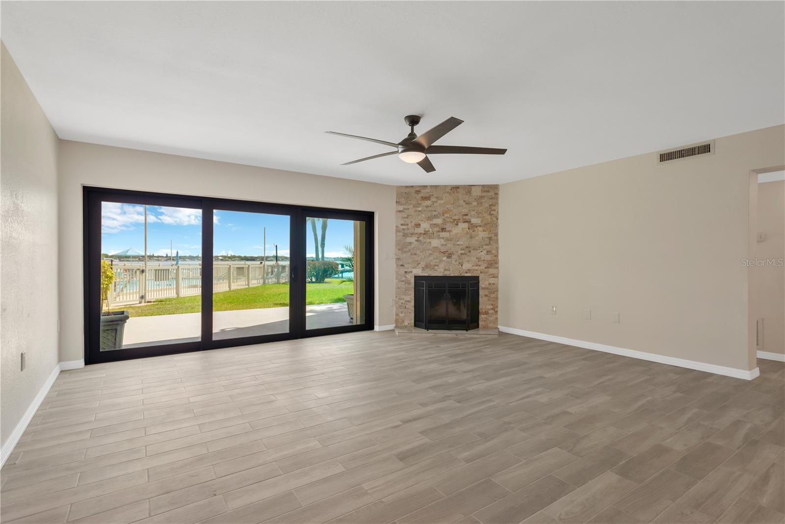 7520 SUNSHINE SKYWAY LN S #P5, ST PETERSBURG, FL, 33711