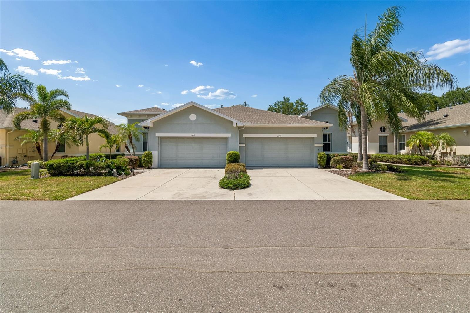 2011 SIFIELD GREENS WAY #2011, SUN CITY CENTER, FL, 33573