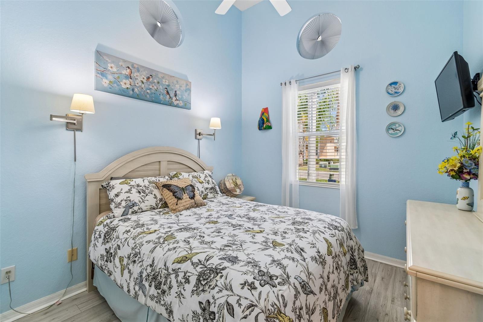 2011 SIFIELD GREENS WAY #2011, SUN CITY CENTER, FL, 33573