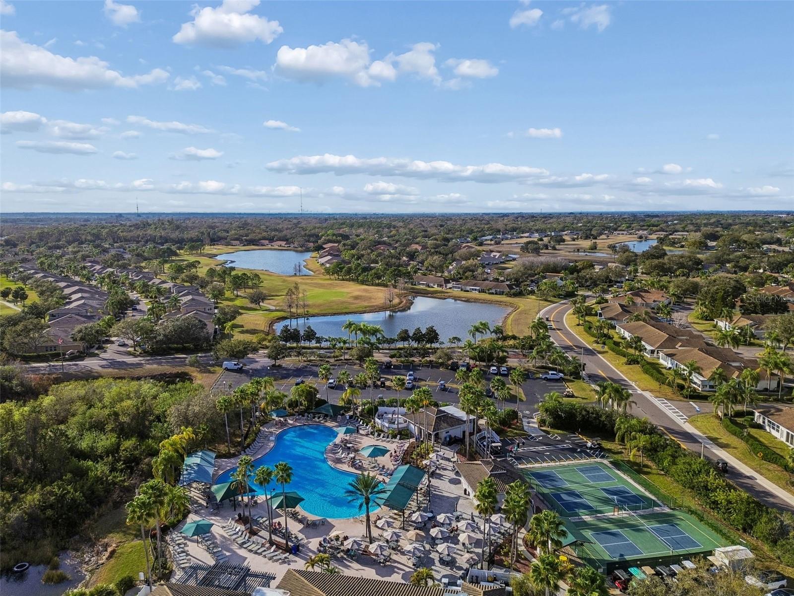 2011 SIFIELD GREENS WAY #2011, SUN CITY CENTER, FL, 33573