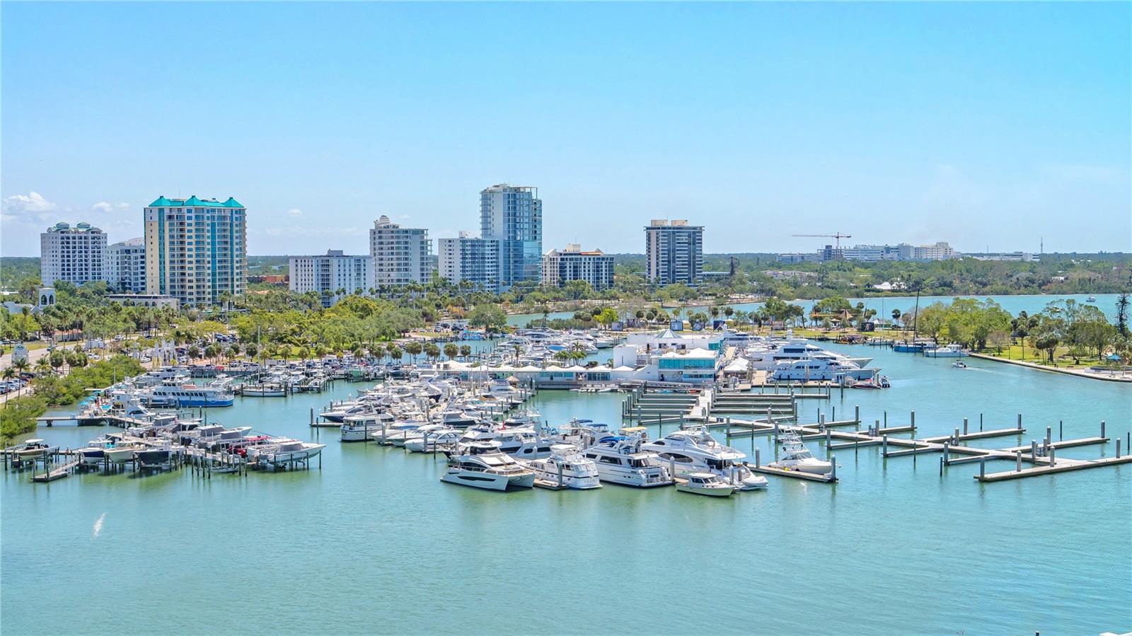 688 GOLDEN GATE POINT #302, SARASOTA, FL, 34236