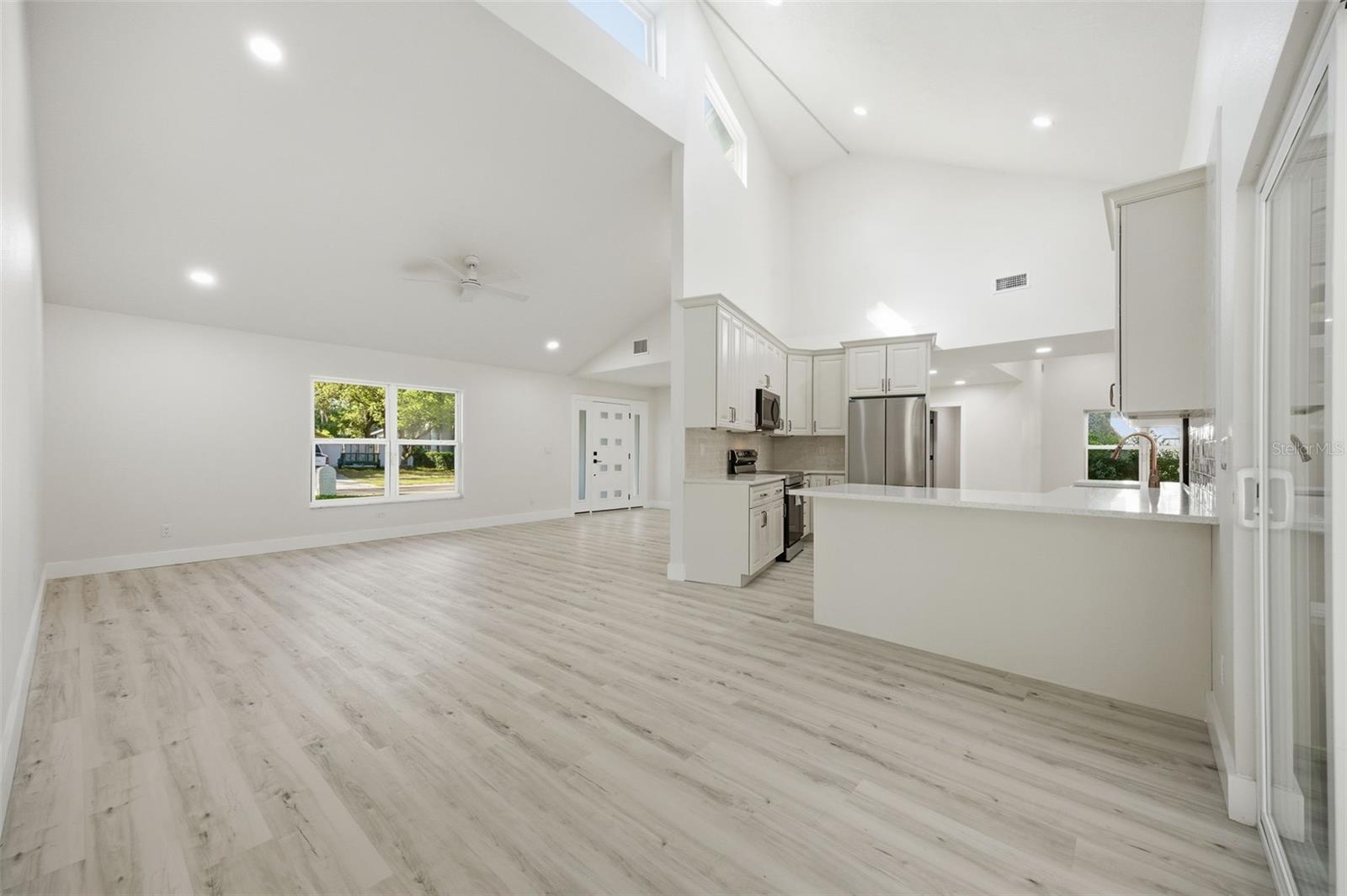 1204 MOONDALE CT, VALRICO, FL, 33596