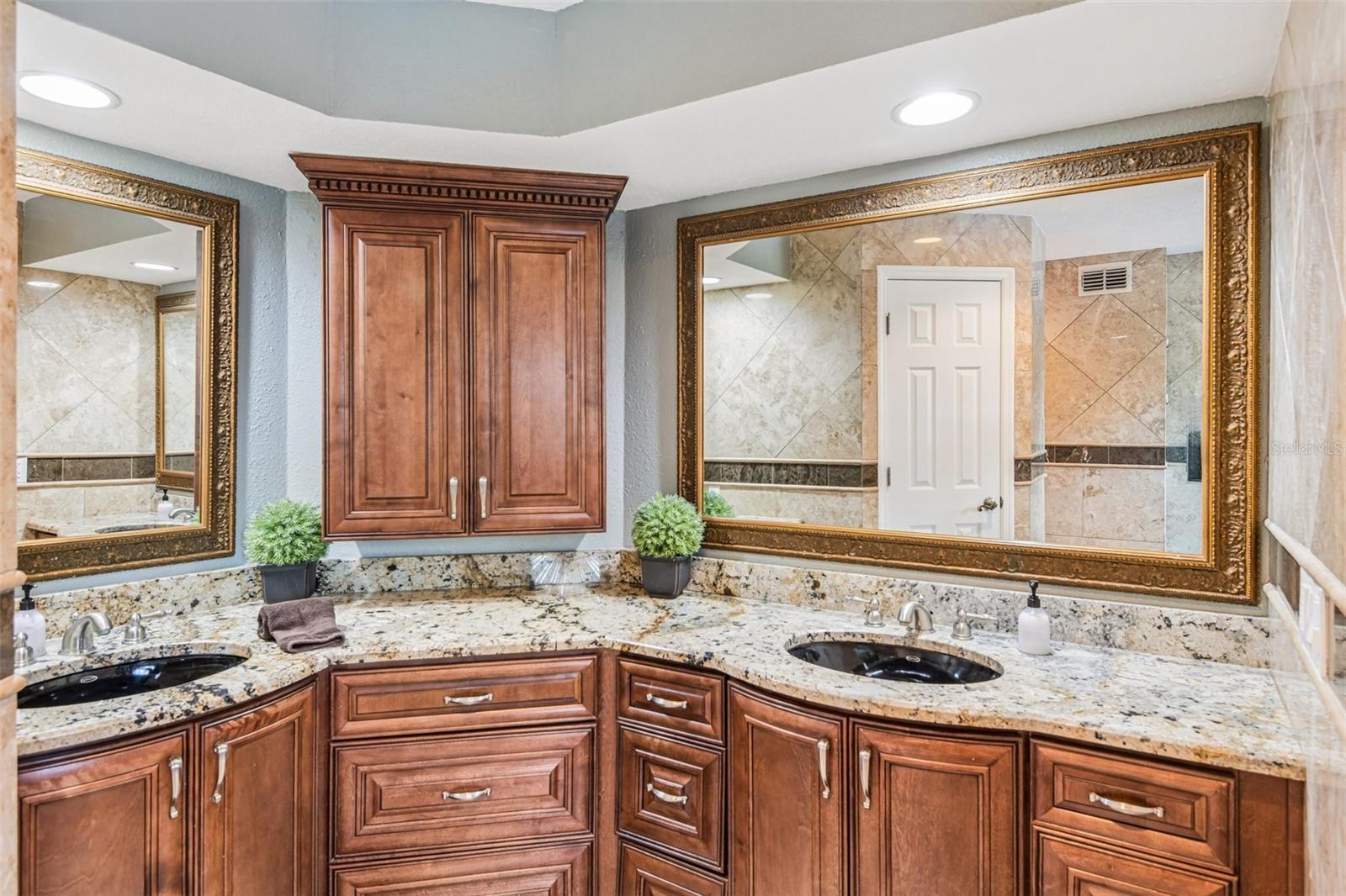 3157 N CANAL DR, PALM HARBOR, FL, 34684