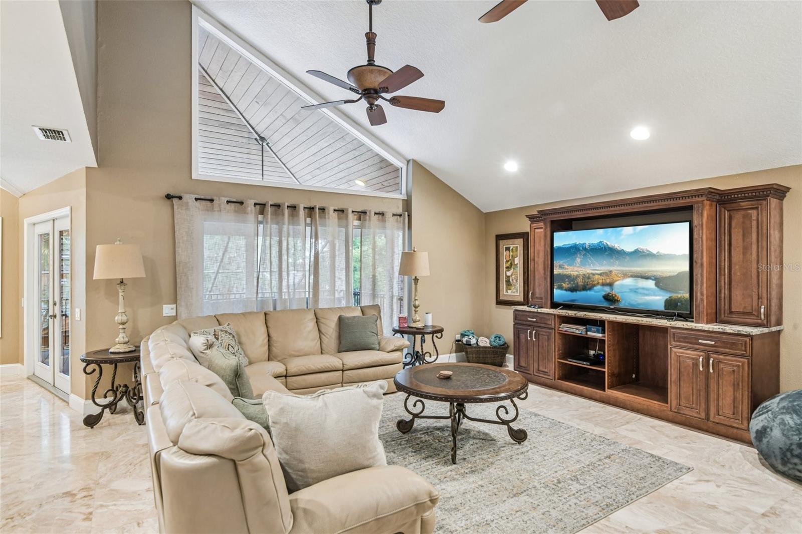 3157 N CANAL DR, PALM HARBOR, FL, 34684