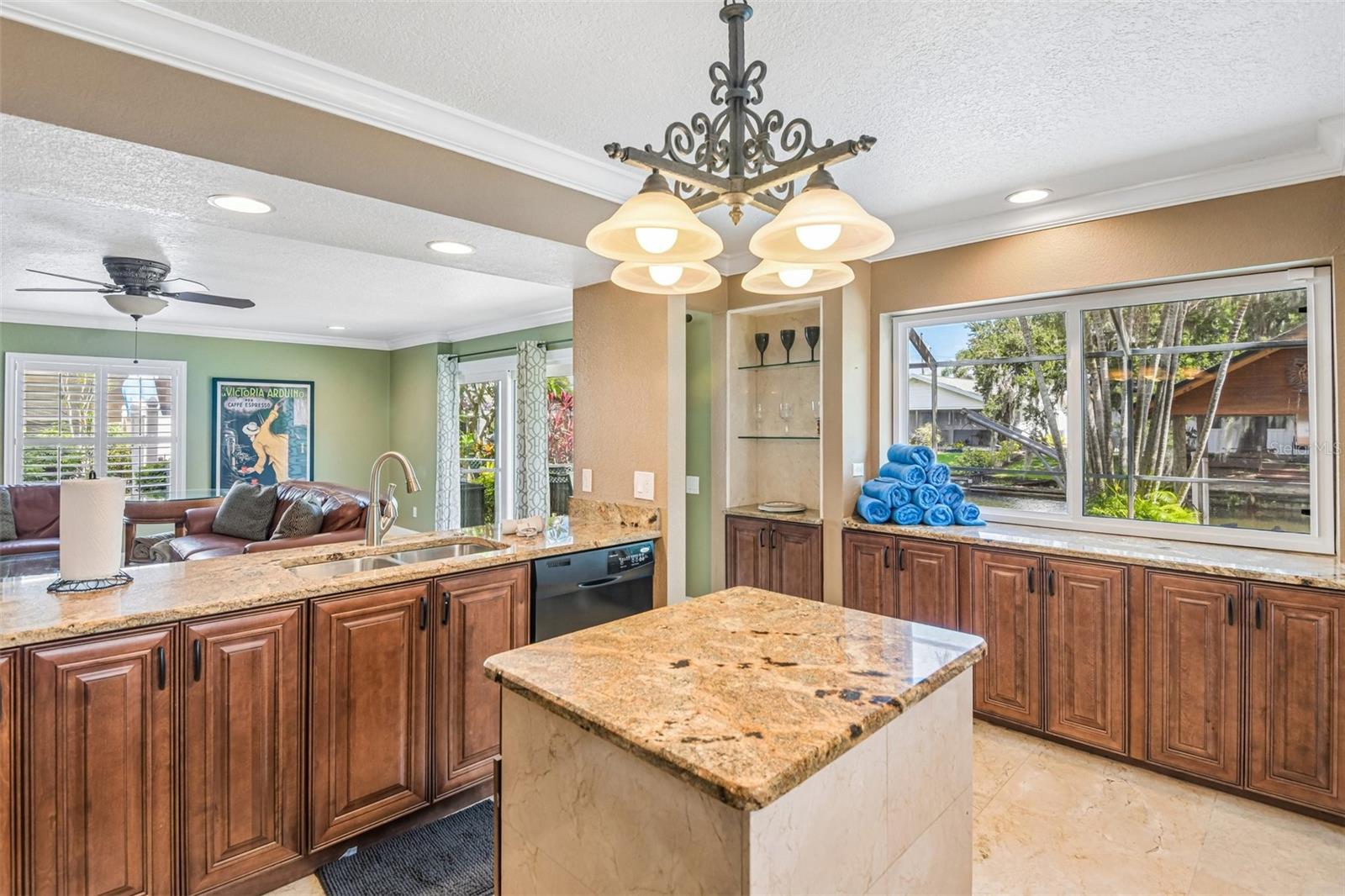 3157 N CANAL DR, PALM HARBOR, FL, 34684