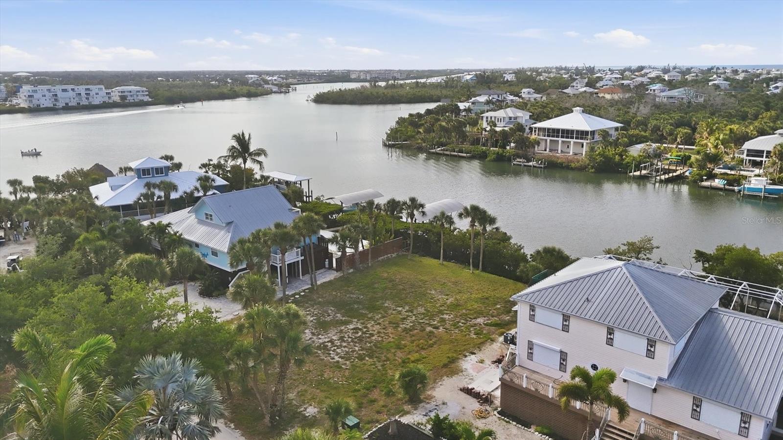 84 PALM DR, PLACIDA, FL, 33946
