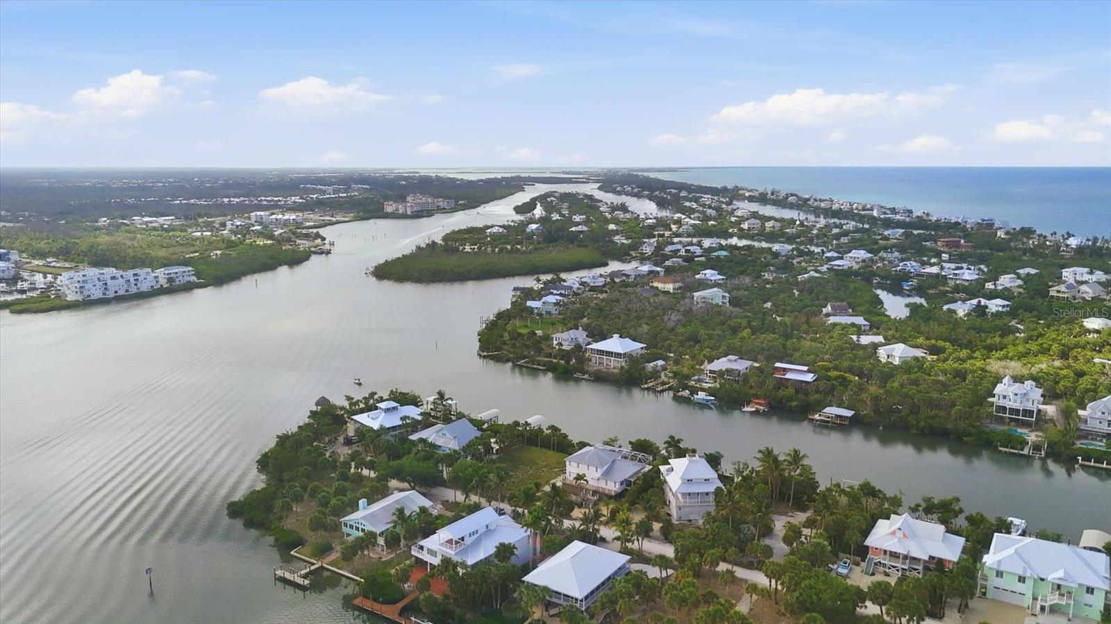 84 PALM DR, PLACIDA, FL, 33946