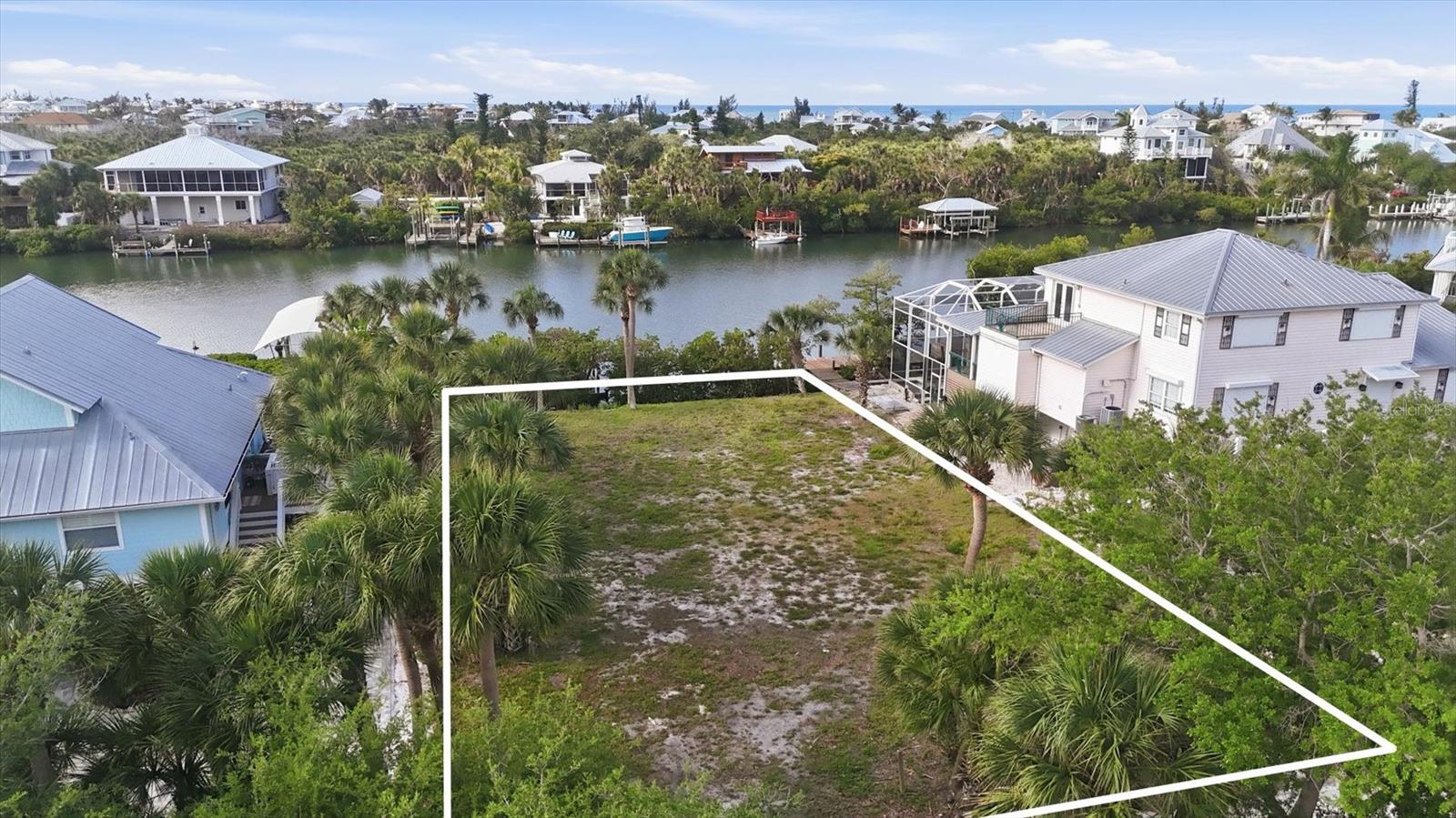 84 PALM DR, PLACIDA, FL, 33946