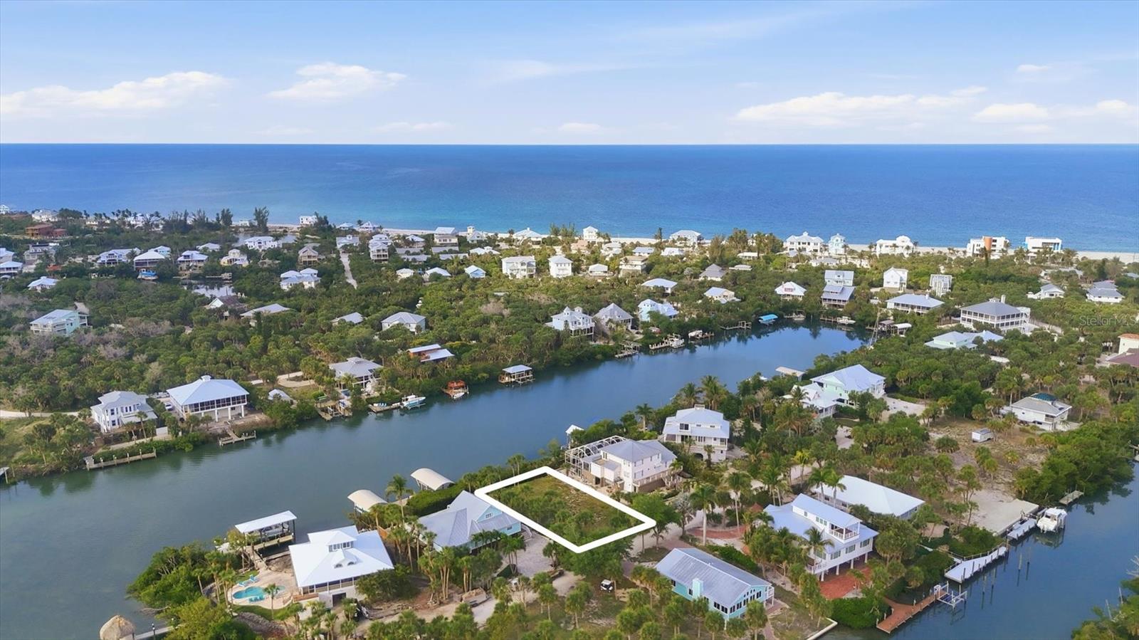 84 PALM DR, PLACIDA, FL, 33946