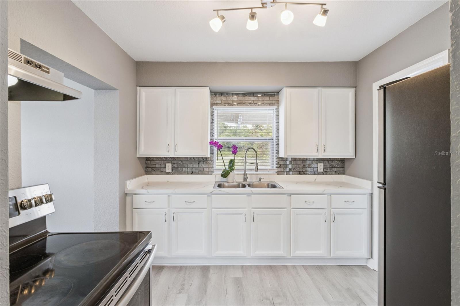 331 WALTER AVE, FROSTPROOF, FL, 33843