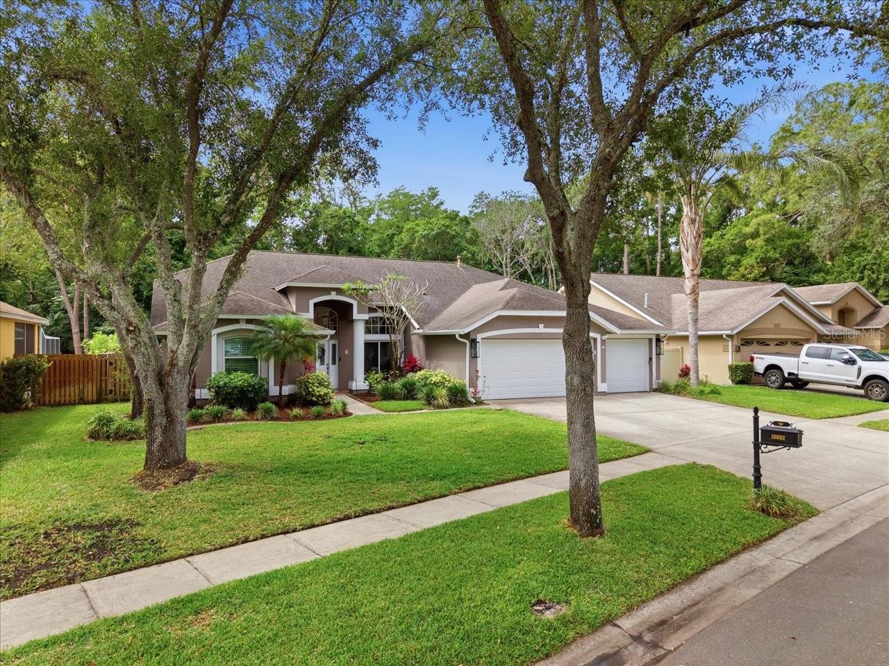 10602 CHAMBERS DR, TAMPA, FL, 33626