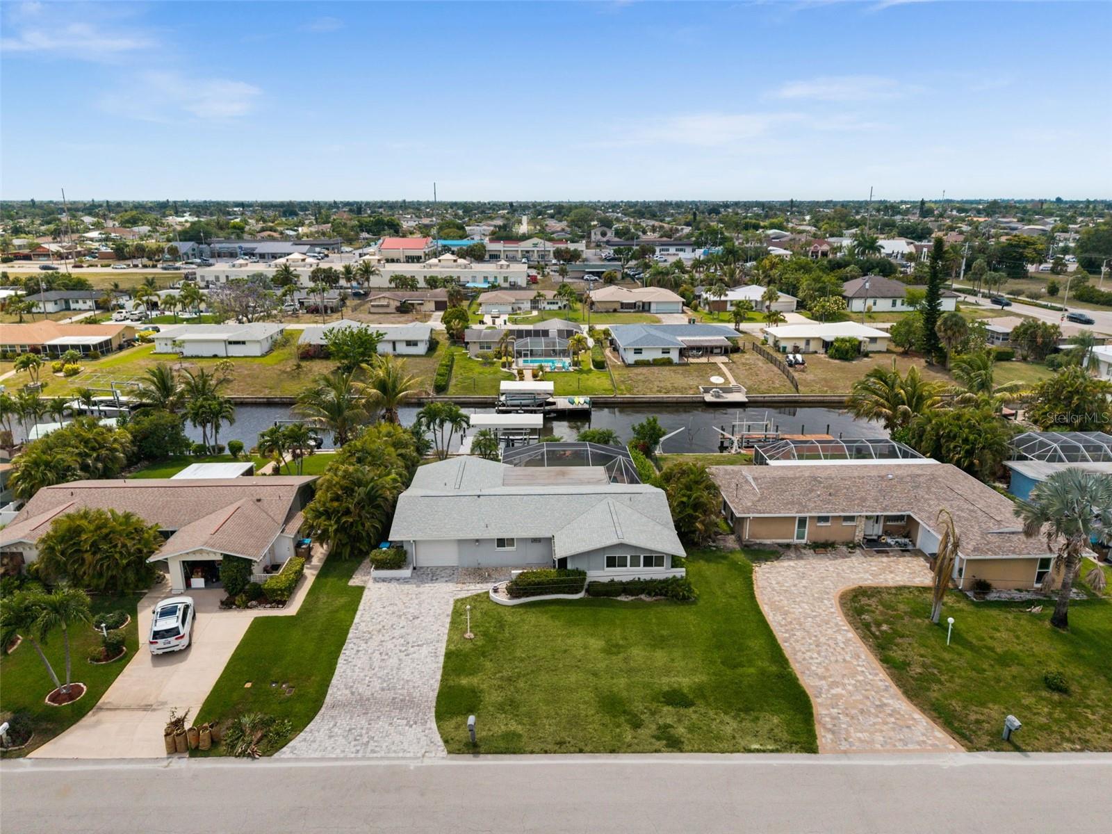 3014 SE 17TH AVE, CAPE CORAL, FL, 33904