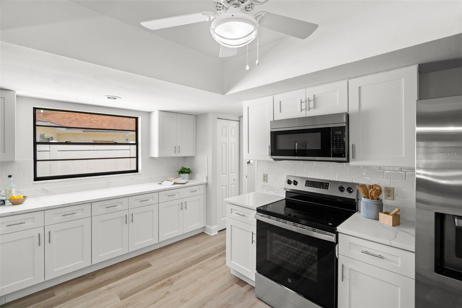 16104 COUNTRY CROSSING DR, TAMPA, FL, 33624