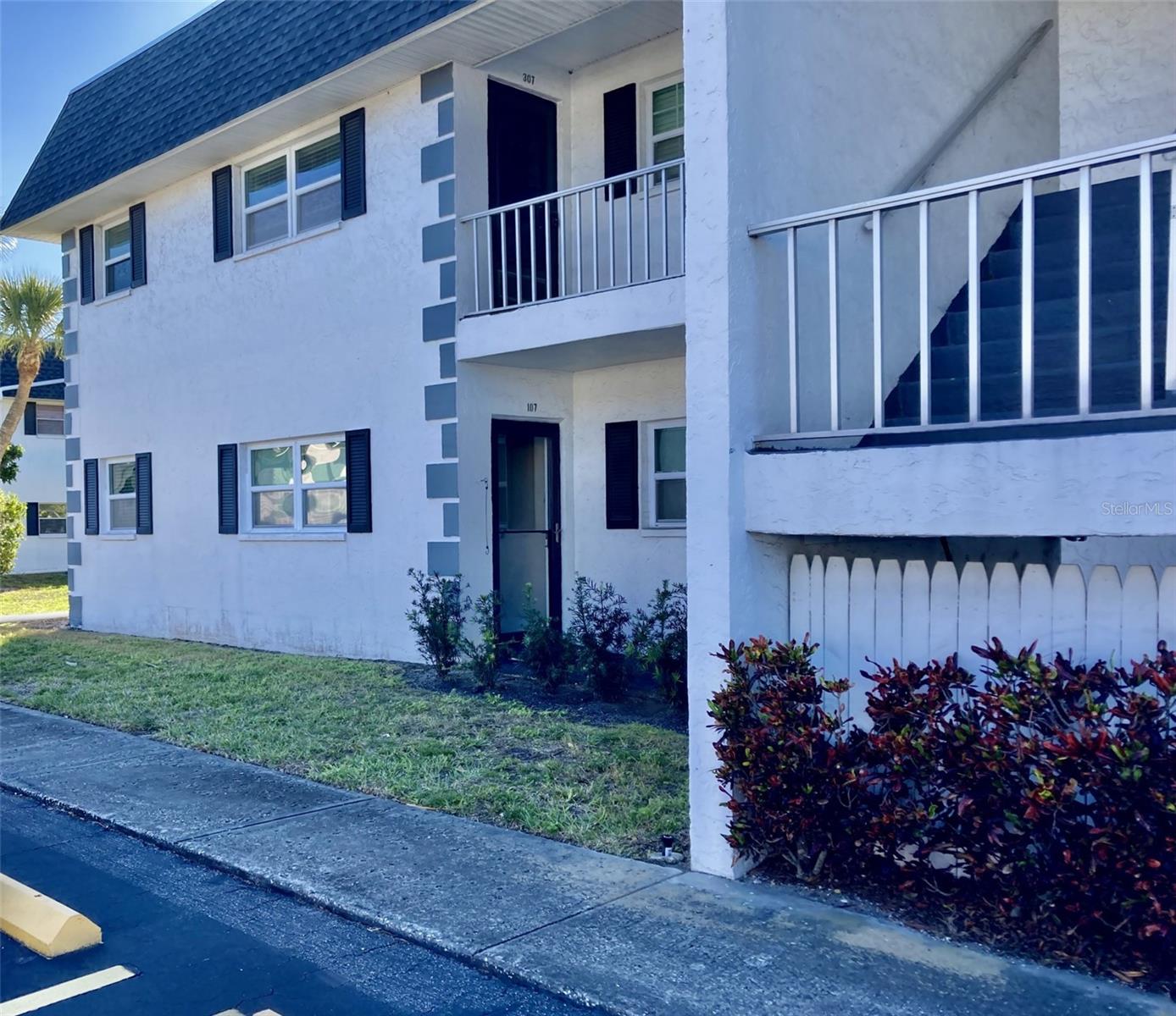 304 47TH AVENUE DR W #307, BRADENTON, FL, 34207