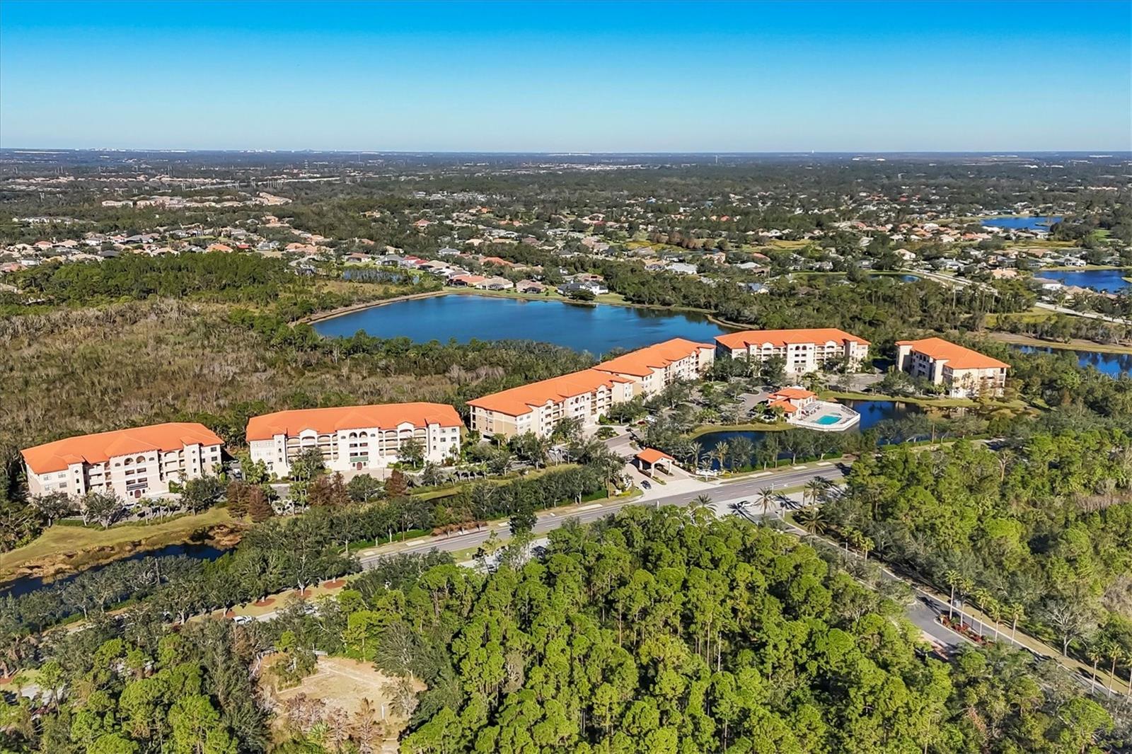 7612 LAKE VISTA CT #308, LAKEWOOD RANCH, FL, 34202