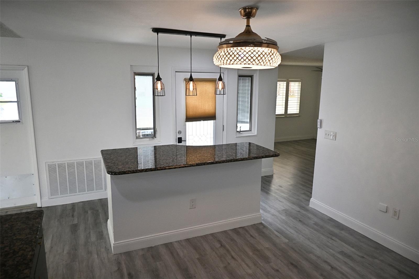 12041 70TH ST, LARGO, FL, 33773