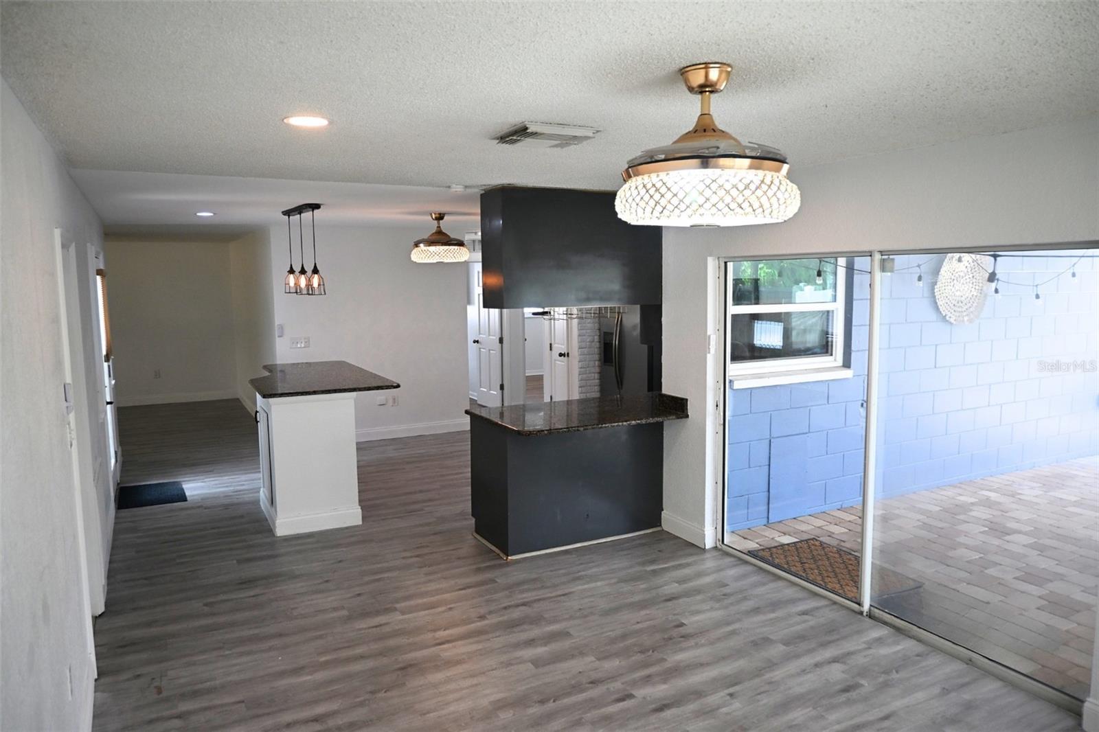 12041 70TH ST, LARGO, FL, 33773