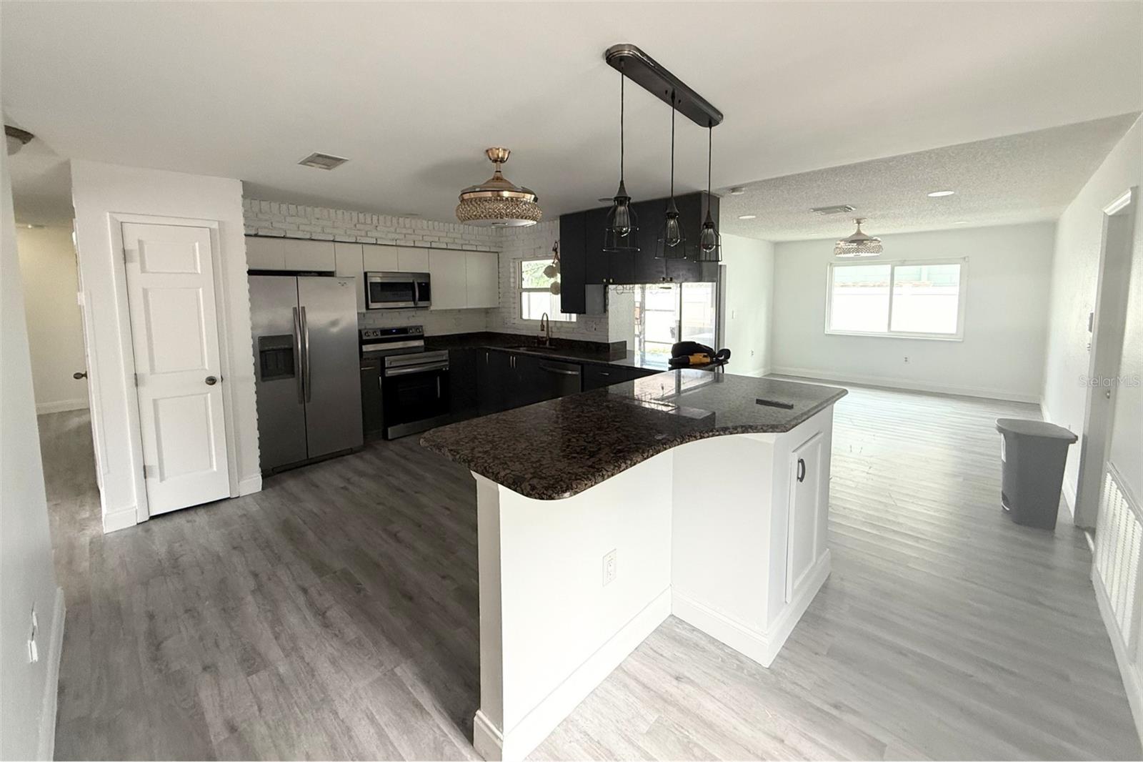 12041 70TH ST, LARGO, FL, 33773