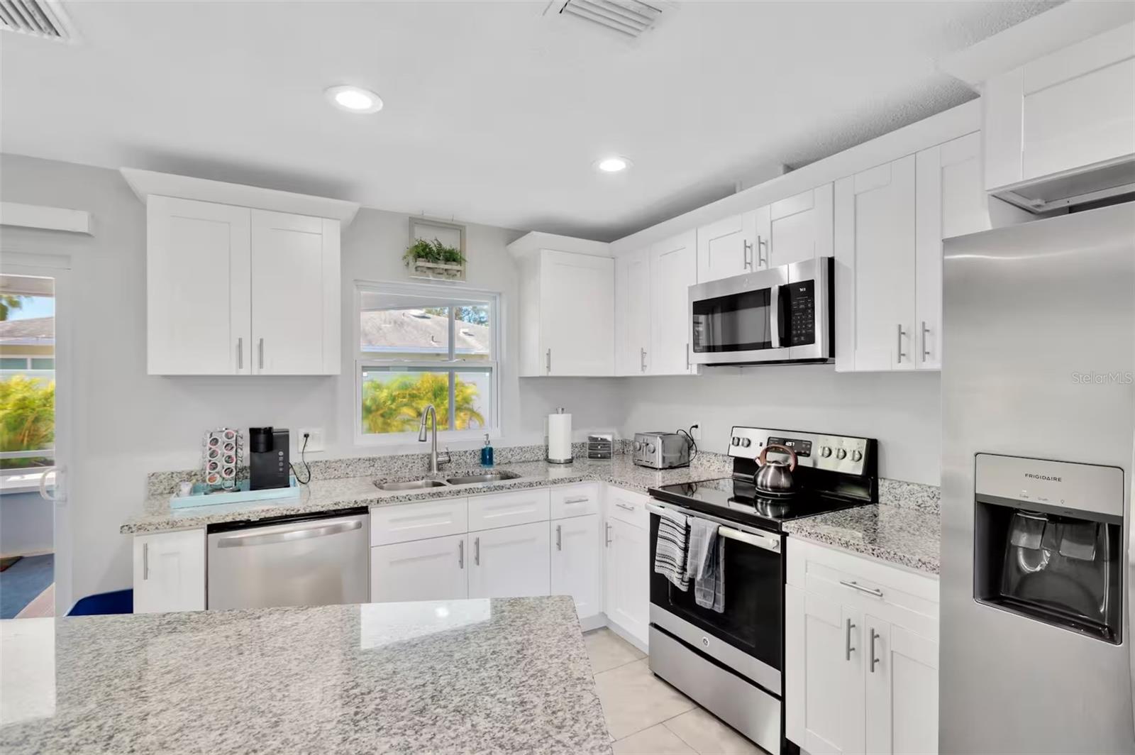 1416 LEO LN E, CLEARWATER, FL, 33755