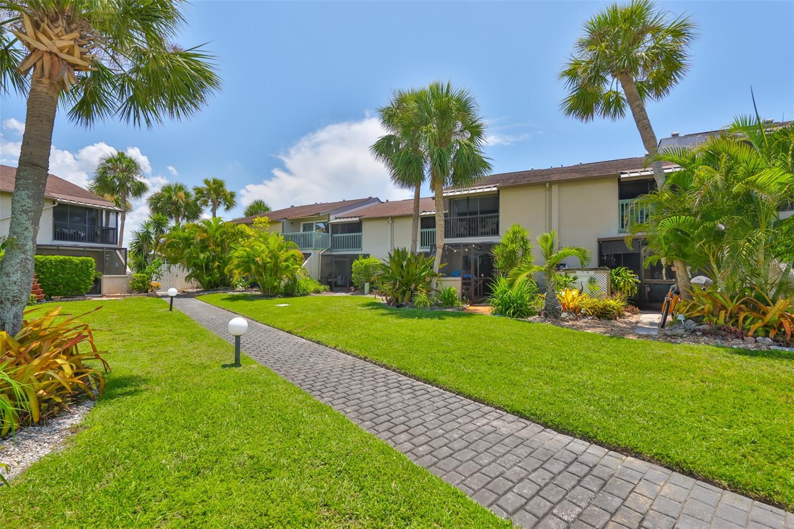 1028 APOLLO BEACH BLVD #8, APOLLO BEACH, FL, 33572