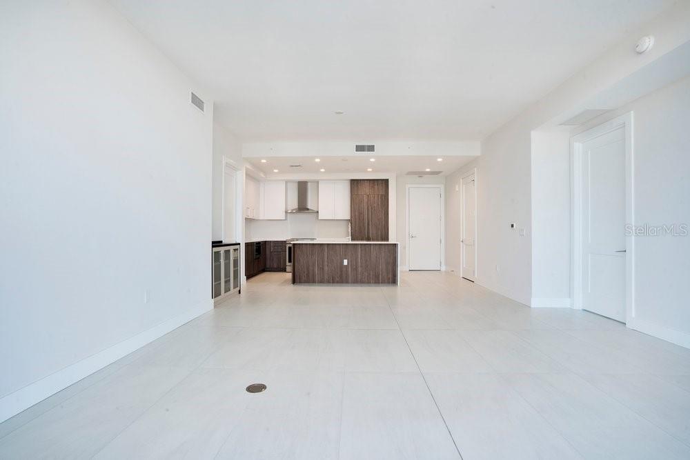 275 1ST AVE S #3808, ST PETERSBURG, FL, 33701