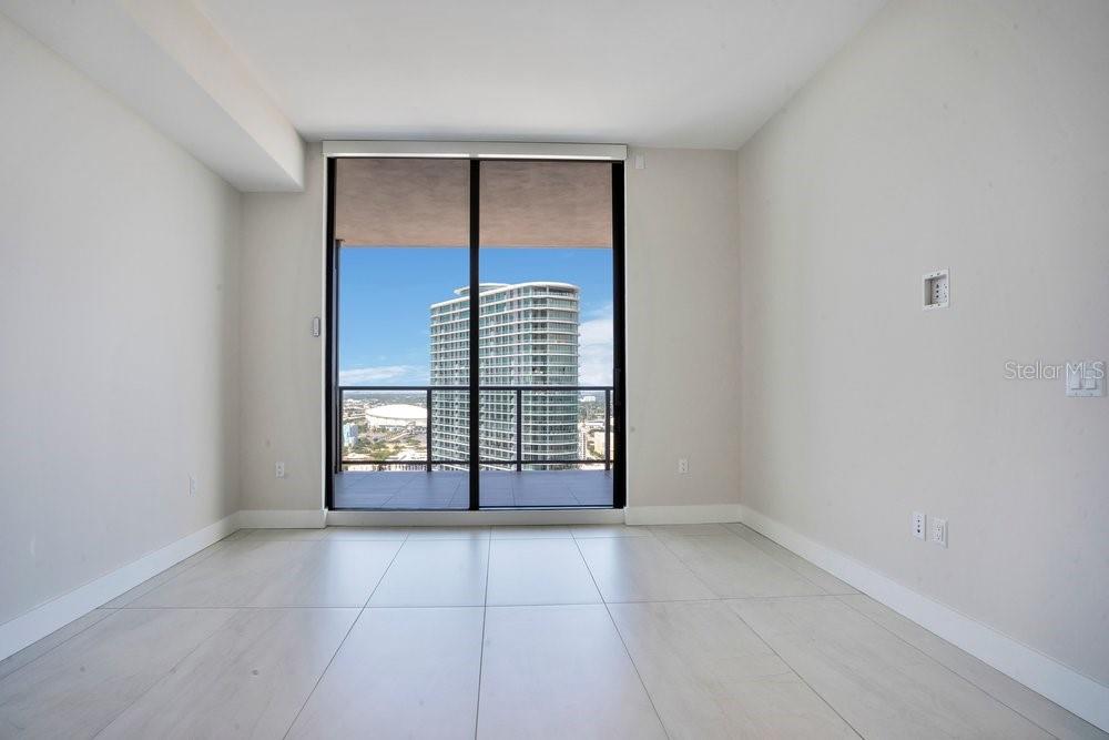 275 1ST AVE S #3808, ST PETERSBURG, FL, 33701