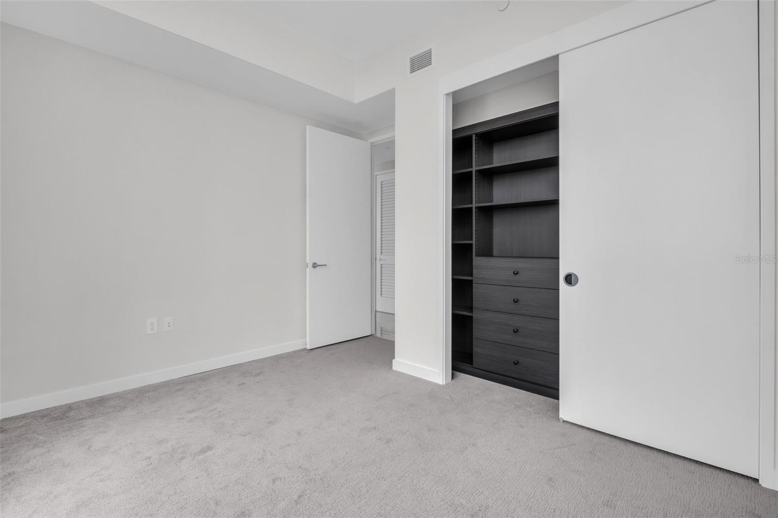 400 CENTRAL AVE #3002, ST PETERSBURG, FL, 33701