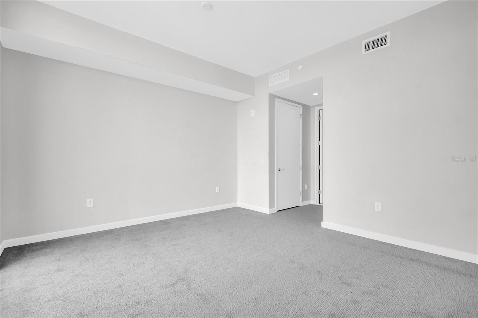 400 CENTRAL AVE #3002, ST PETERSBURG, FL, 33701