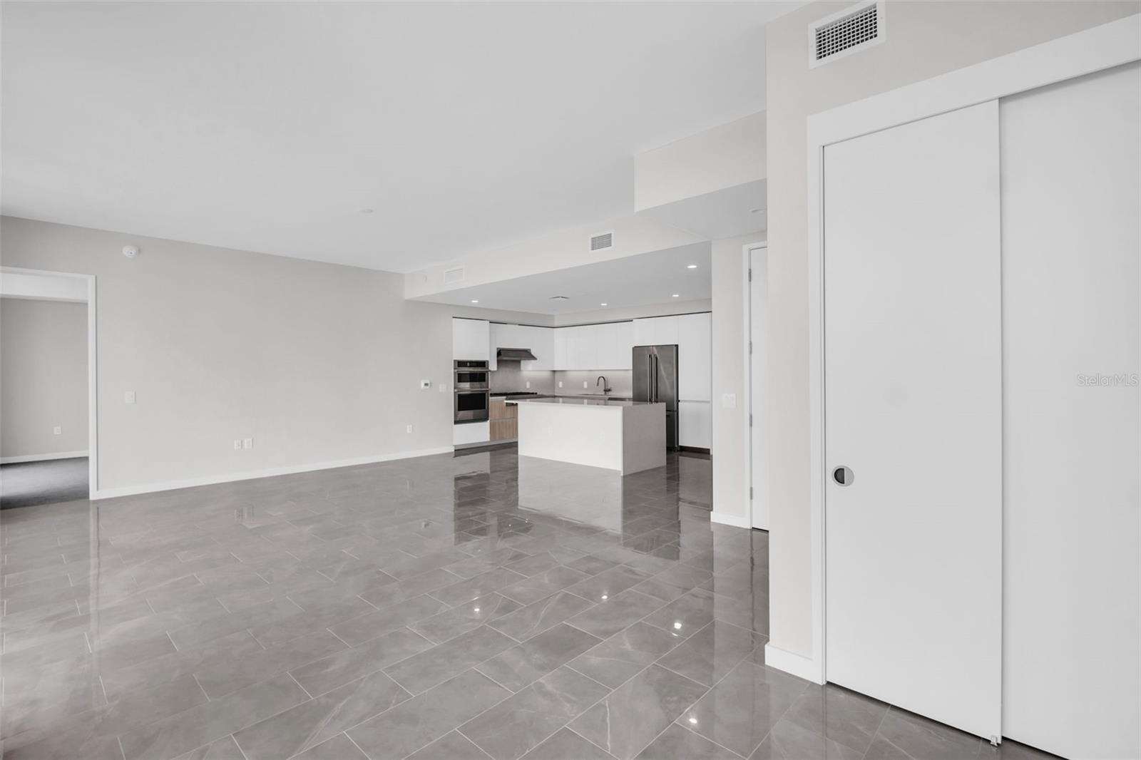 400 CENTRAL AVE #3002, ST PETERSBURG, FL, 33701
