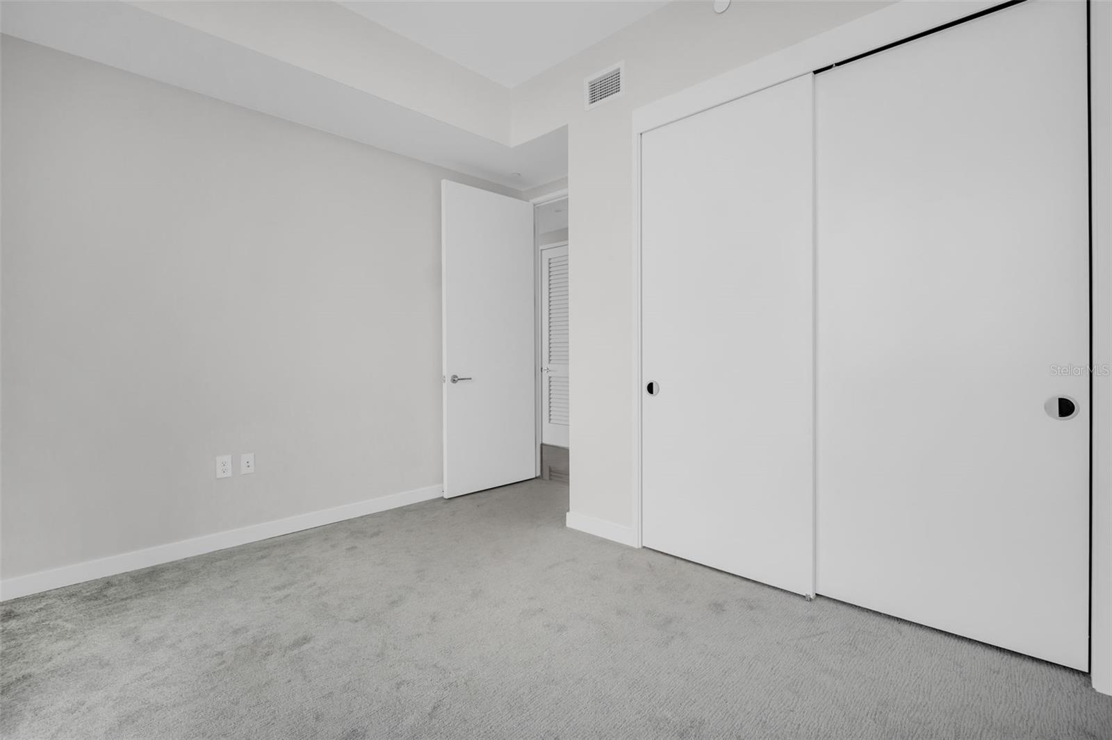 400 CENTRAL AVE #3002, ST PETERSBURG, FL, 33701