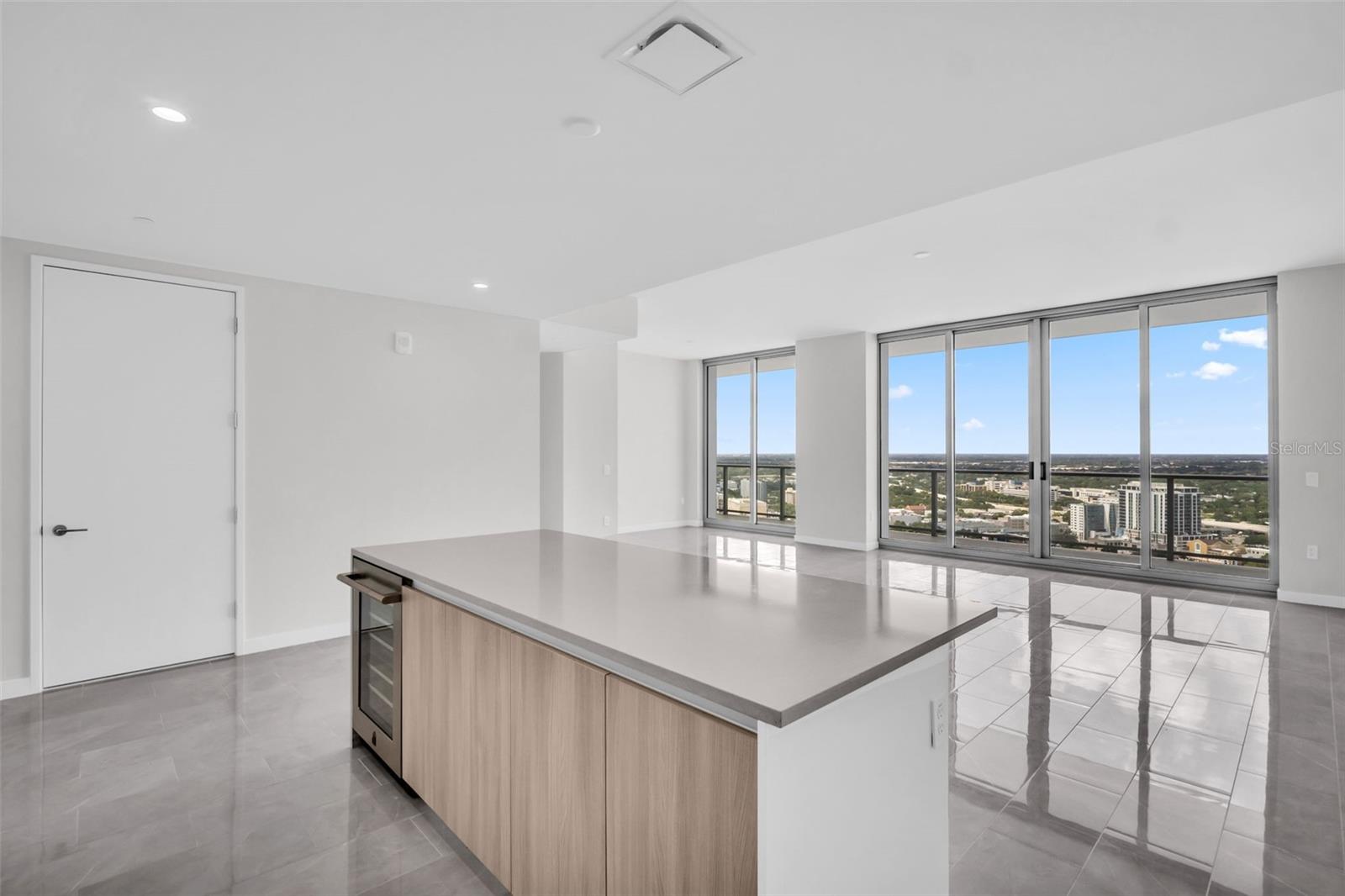 400 CENTRAL AVE #3002, ST PETERSBURG, FL, 33701