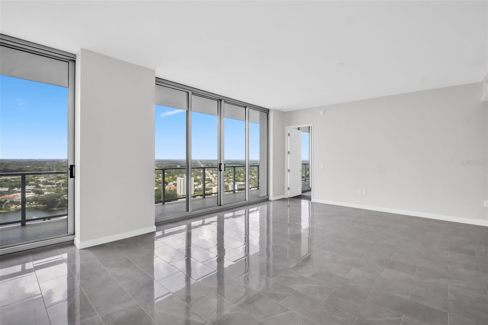 400 CENTRAL AVE #3002, ST PETERSBURG, FL, 33701