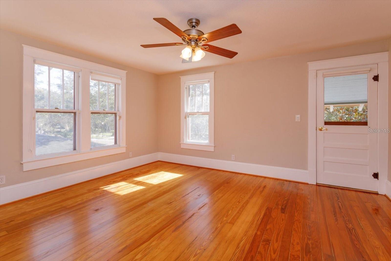 817 E LIVINGSTON ST, ORLANDO, FL, 32803