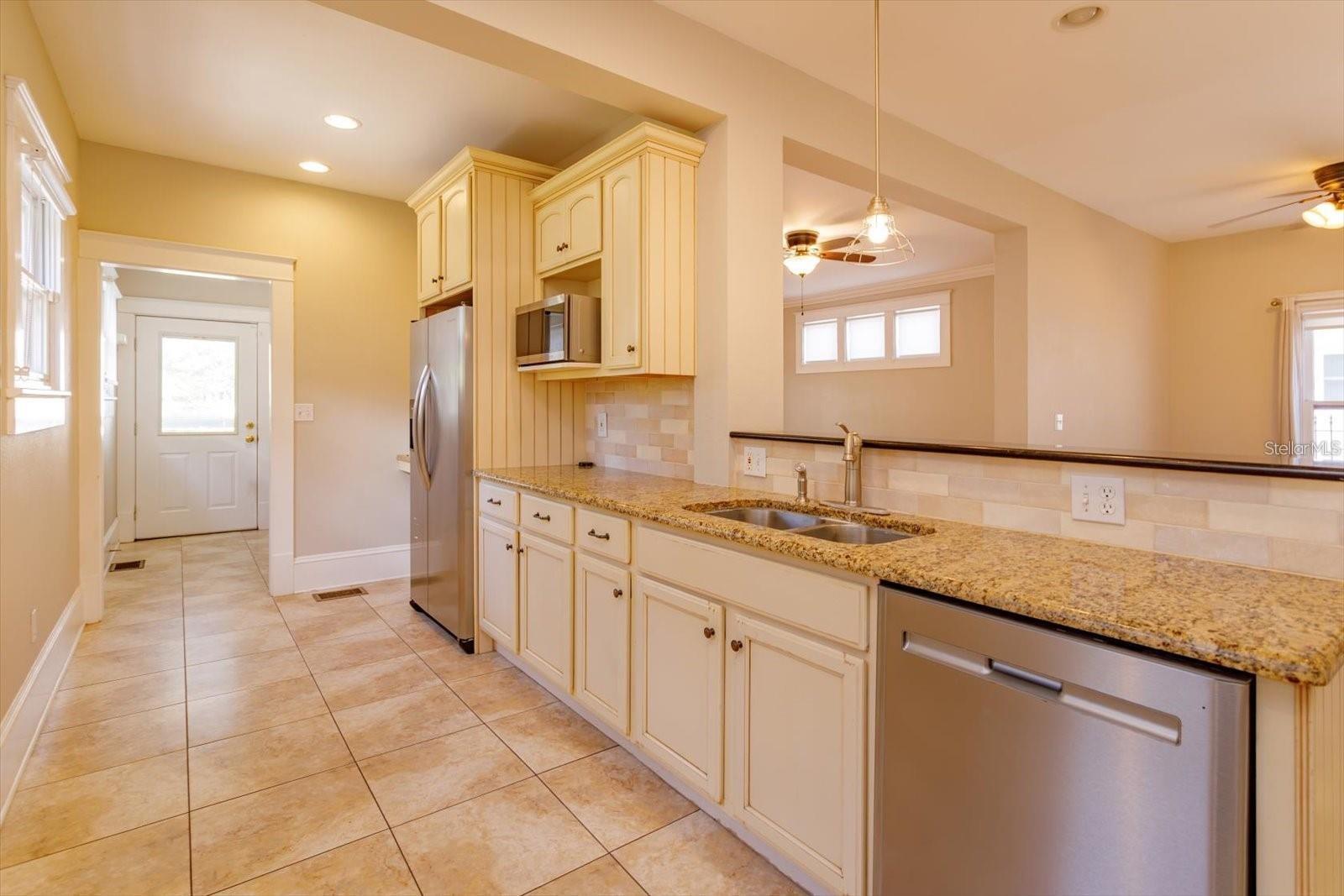 817 E LIVINGSTON ST, ORLANDO, FL, 32803