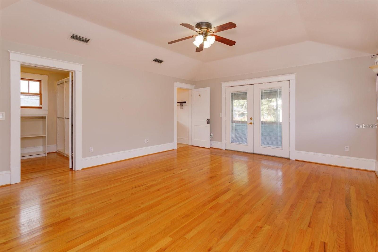 817 E LIVINGSTON ST, ORLANDO, FL, 32803