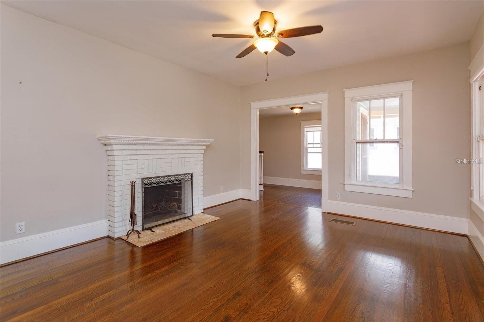 817 E LIVINGSTON ST, ORLANDO, FL, 32803
