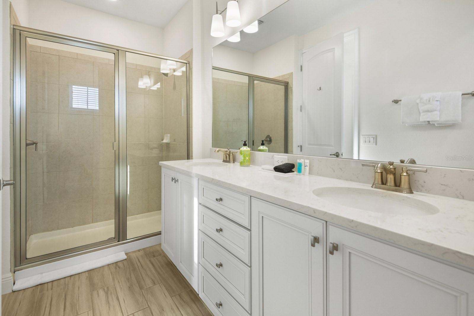 8045 LOST SHAKER LN, KISSIMMEE, FL, 34747
