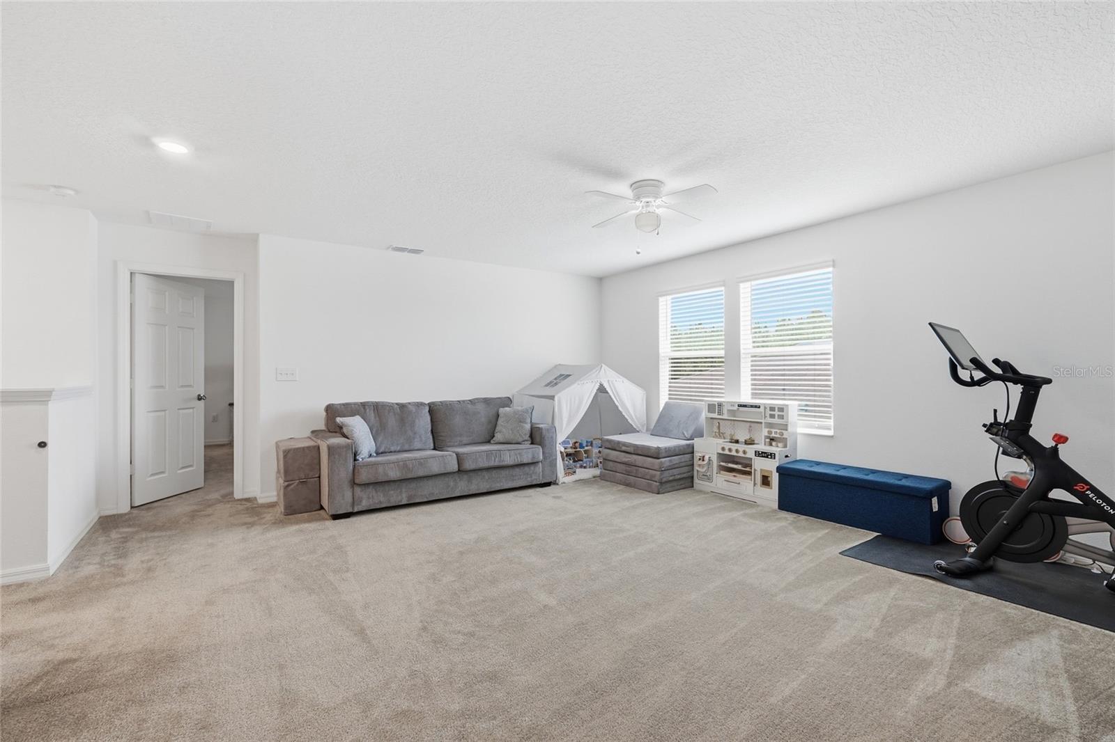 1185 AUGUSTUS DR, DAVENPORT, FL, 33896