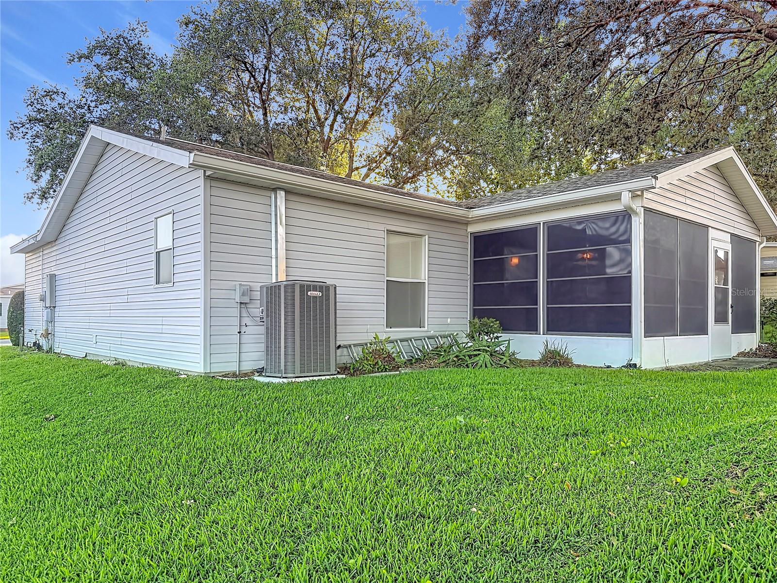 25014 PINE HL, LEESBURG, FL, 34748