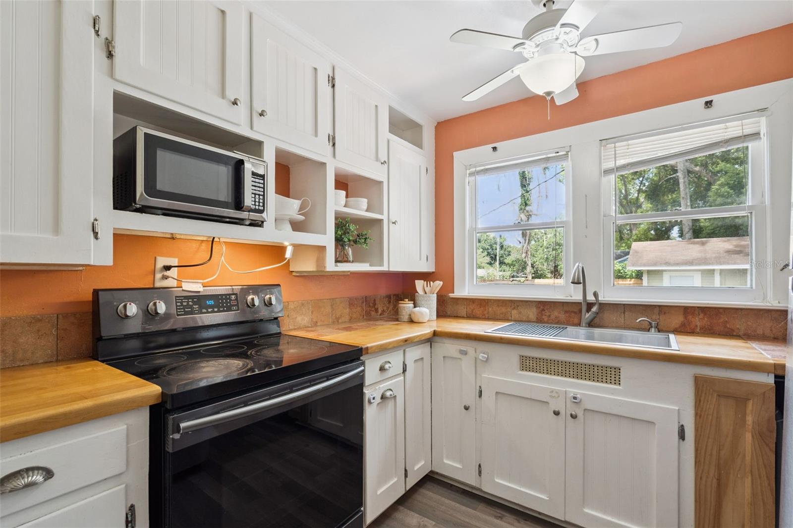 2000 PAGE AVE, ORLANDO, FL, 32806