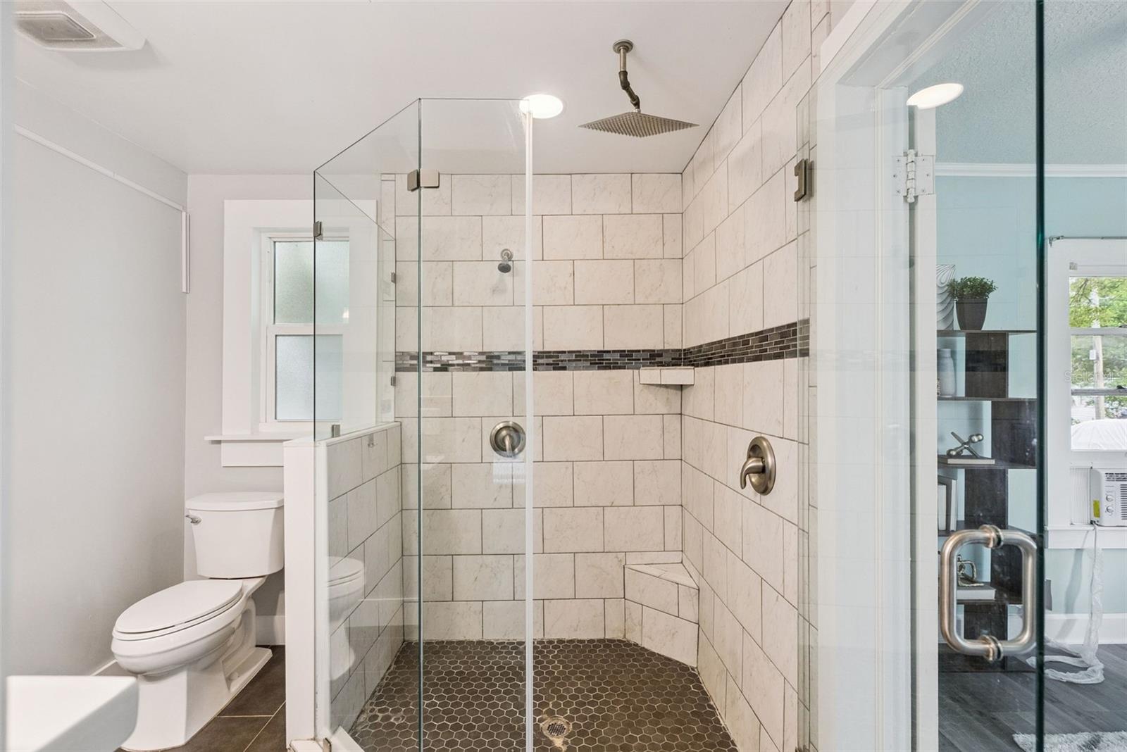 2000 PAGE AVE, ORLANDO, FL, 32806