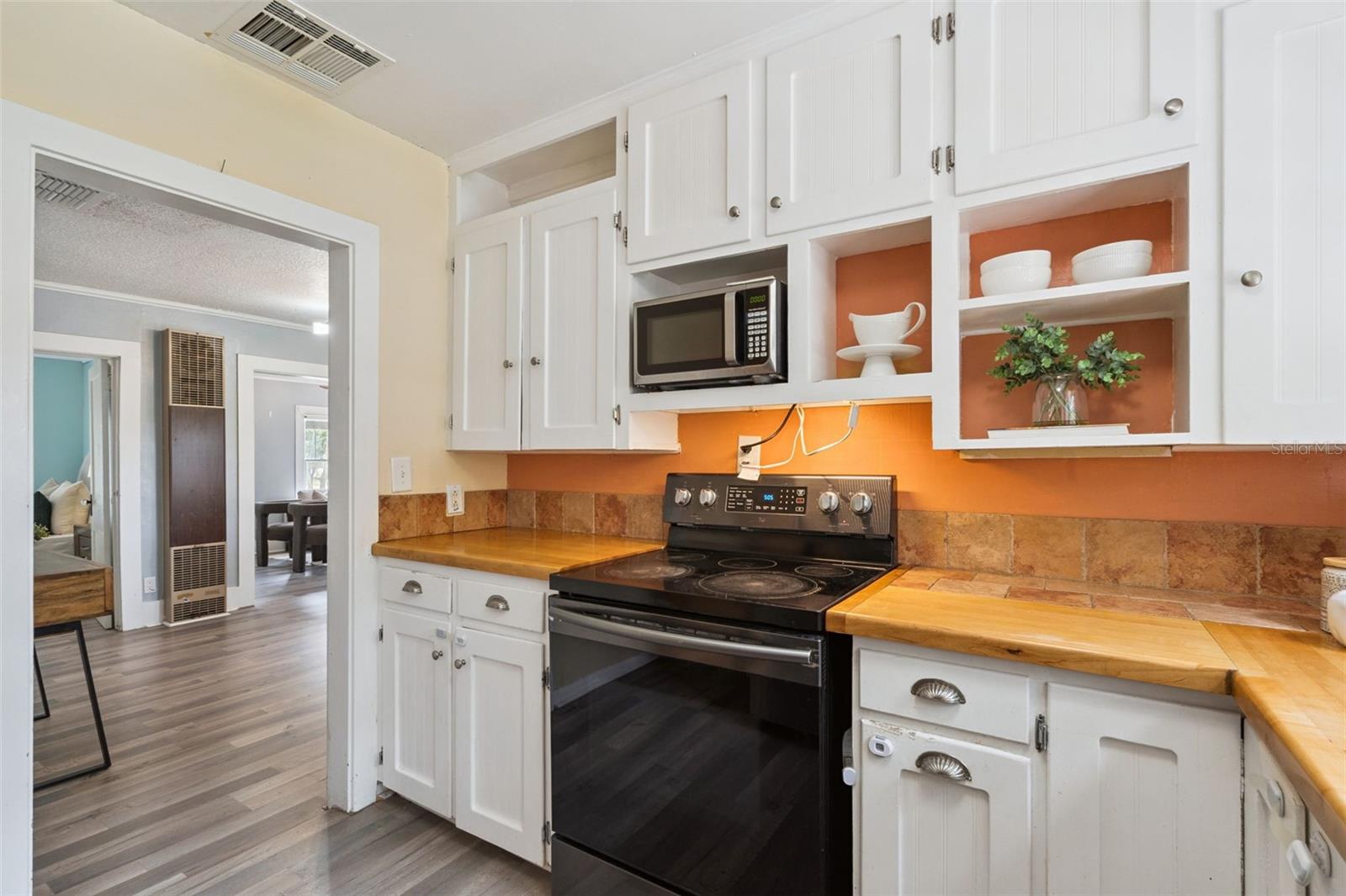2000 PAGE AVE, ORLANDO, FL, 32806