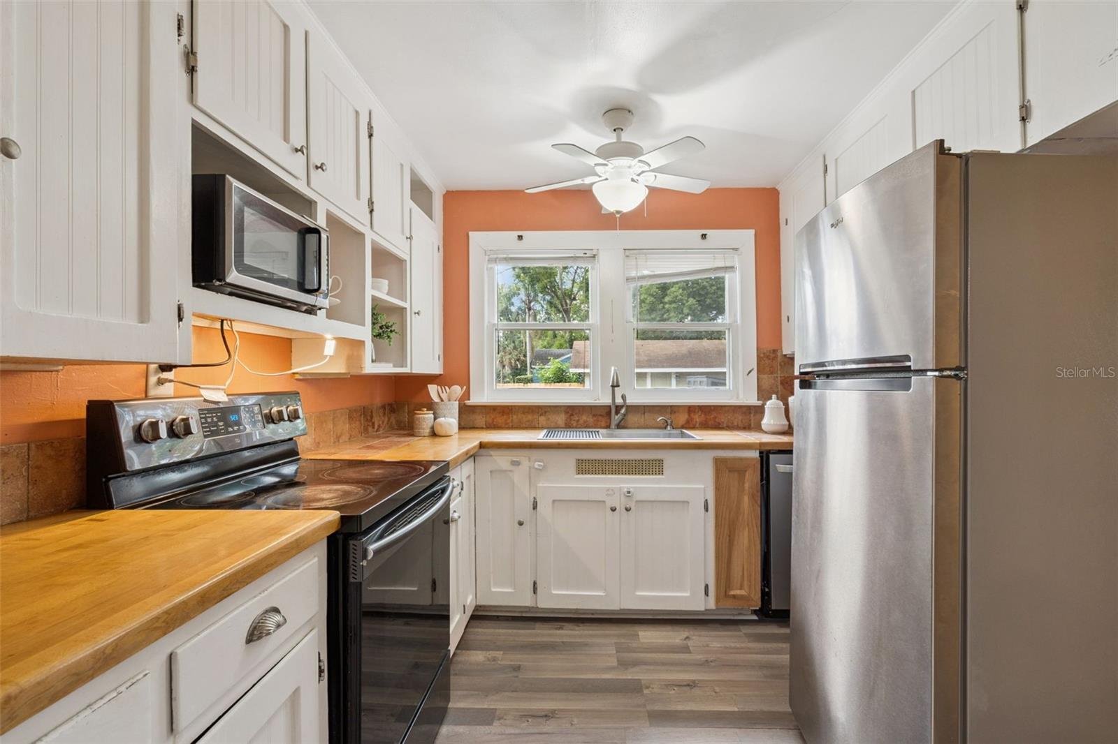 2000 PAGE AVE, ORLANDO, FL, 32806