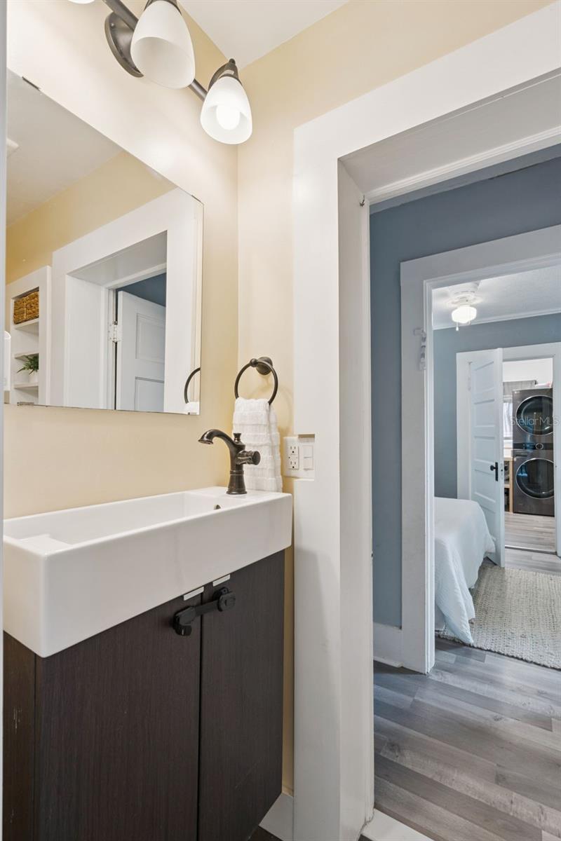 2000 PAGE AVE, ORLANDO, FL, 32806