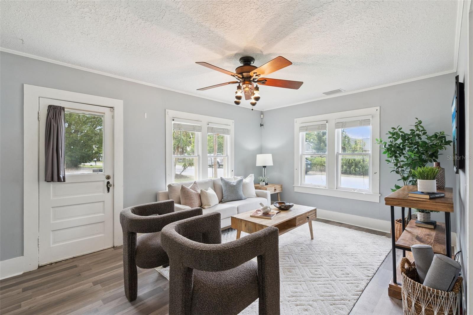 2000 PAGE AVE, ORLANDO, FL, 32806